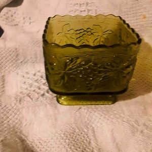 Vintage 1940s square footed planter